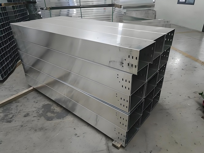 甘南不锈钢托盘式电缆桥架