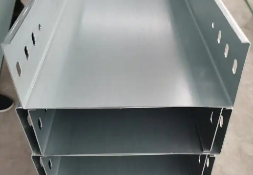 甘南生产电缆桥架，哪些设备是关键？